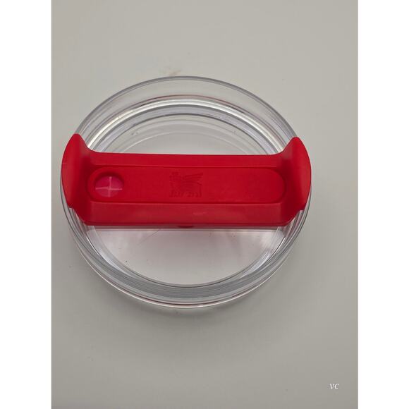 Gucci x Stanley 40 oz Red Gold Tumbler w/ Straw | Limited Edition - Picture 6 of 6